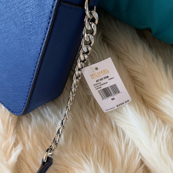 MICHAEL KORS BAG & WRISTLET. “COBALT… - Picture 6 of 8
